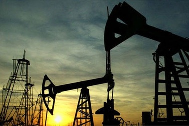 Tăng liên tục 5 phiên, giá dầu cao nhất từ đầu năm