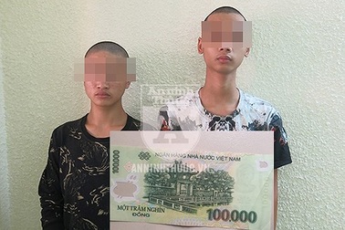 Thanh niên cướp 100.000 đồng trên ban thờ thần tài: "Bố mẹ bỏ rơi khi cháu chưa biết nói"