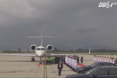 Thủ tướng Singapore đến Đà Nẵng cùng phu nhân