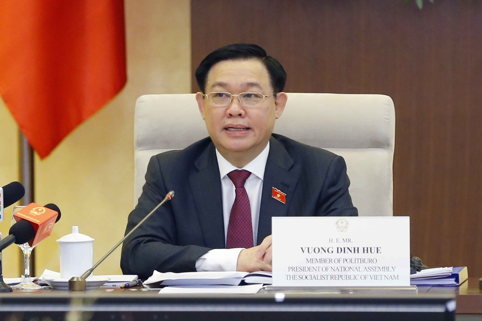 Chủ tịch Quốc hội: Càng những lúc khó khăn càng tìm ra nhiều cơ hội - 1 Chủ tịch Quốc hội: Càng những lúc khó khăn càng tìm ra nhiều cơ hội - 1