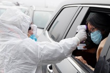 Chuyên gia Trung Quốc dự đoán dịch Covid-19 lan rộng tới tháng 6