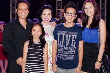 Mỹ Linh xây đắp yêu thương trong gia đình "con anh, con tôi, con chúng ta"