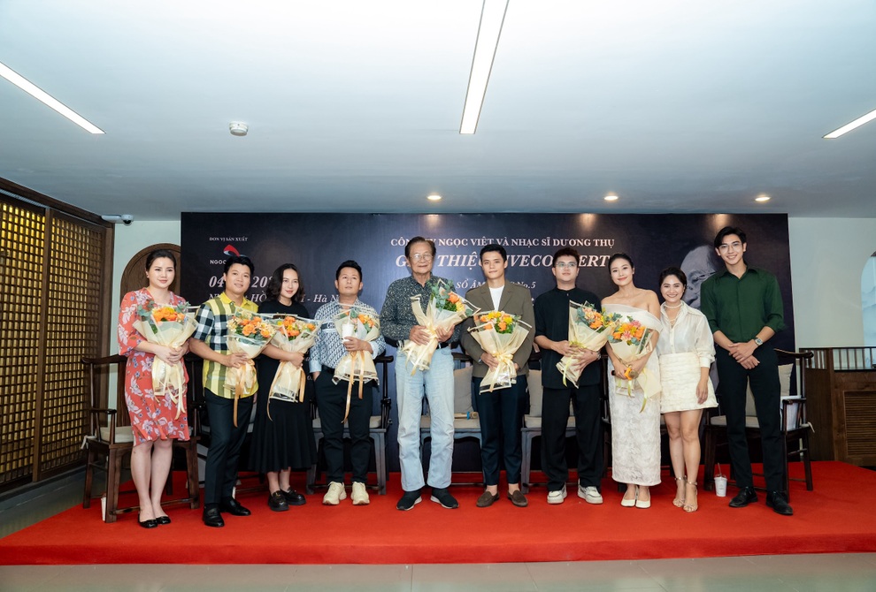 តន្ត្រីករ Duong Thu ទម្លាយមូលហេតុដែលលោកស្ទើរតែសុំ Thanh Lam ចេញពីស្ទូឌីយ៉ូ - ៣ Nhạc sĩ Dương Thụ tiết lộ lý do suýt mời Thanh Lam khỏi phòng thu - 3