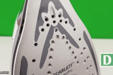 Mẹo làm sạch bàn là “siêu nhanh”