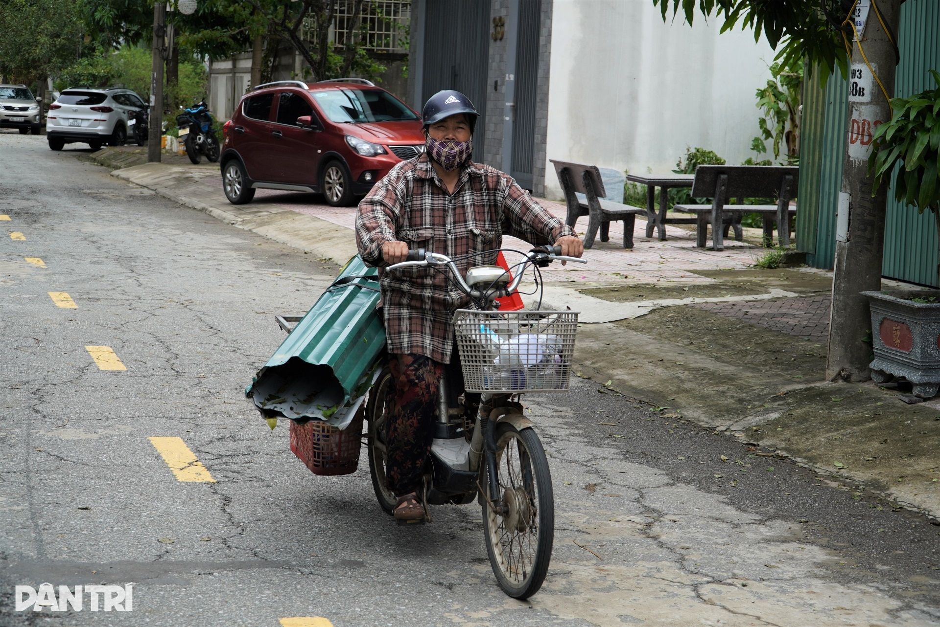 Nhiều sân Pickleball hư hỏng, đổ sập do bão Kajiki - 11 Nhiều sân Pickleball hư hỏng, đổ sập do bão Kajiki - 11