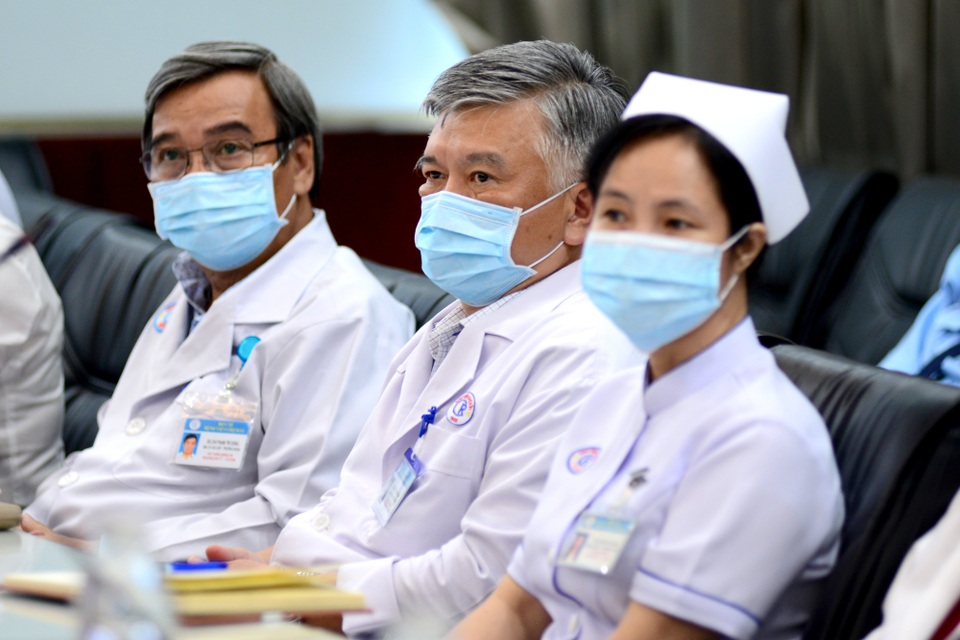 4 nhân viên Bệnh viện Chợ Rẫy phản ứng nặng khi chích ngừa Covid-19 - 2 4 nhân viên Bệnh viện Chợ Rẫy phản ứng nặng khi chích ngừa Covid-19 - 2