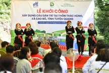 Niềm vui khó nói thành lời của đồng bào Dao trong ngày khởi công cầu