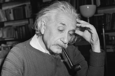 Bất ngờ về thu nhập của nhà vật lý thiên tài Albert Einstein