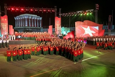 Bừng lên niềm tự hào, khát vọng cống hiến