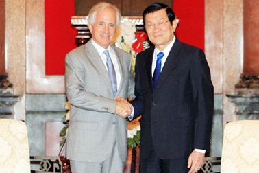 Chủ tịch nước Trương Tấn Sang tiếp Thượng nghị sĩ Hoa Kỳ