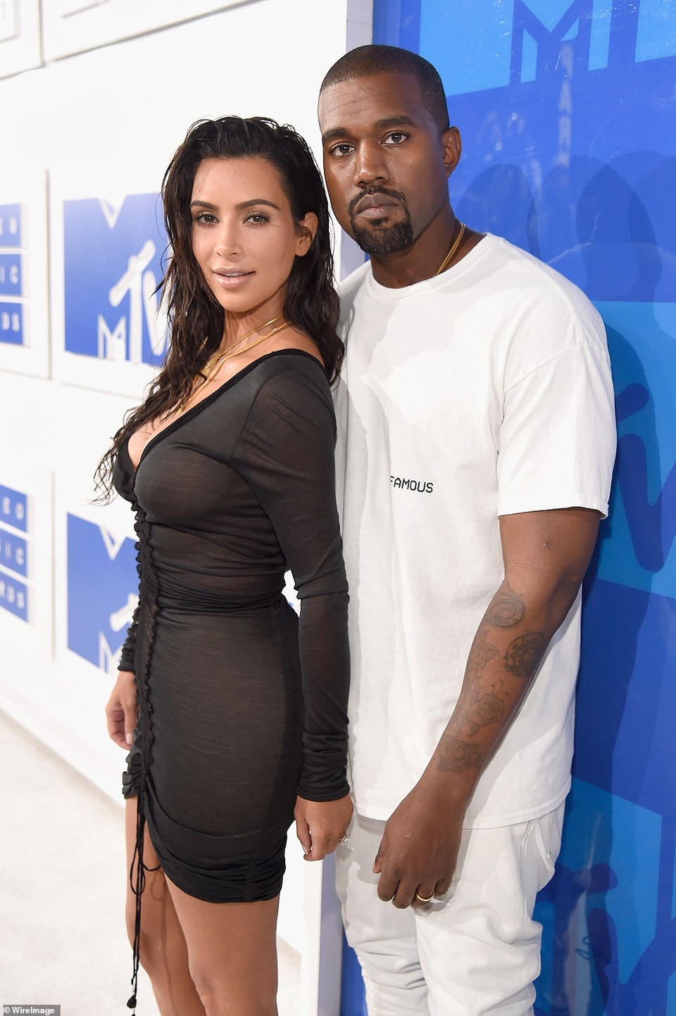 Kim Kardashian xây khu vui chơi khủng trong biệt thự 60 triệu USD - 8 Kim Kardashian xây khu vui chơi khủng trong biệt thự 60 triệu USD - 8