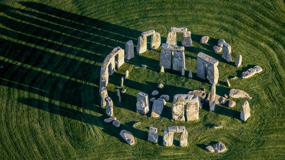 Phát hiện vòng tròn trụ đá bí ẩn 4.500 năm tuổi gần bãi đá cổ Stonehenge - 1 Phát hiện vòng tròn trụ đá bí ẩn 4.500 năm tuổi gần bãi đá cổ Stonehenge - 1