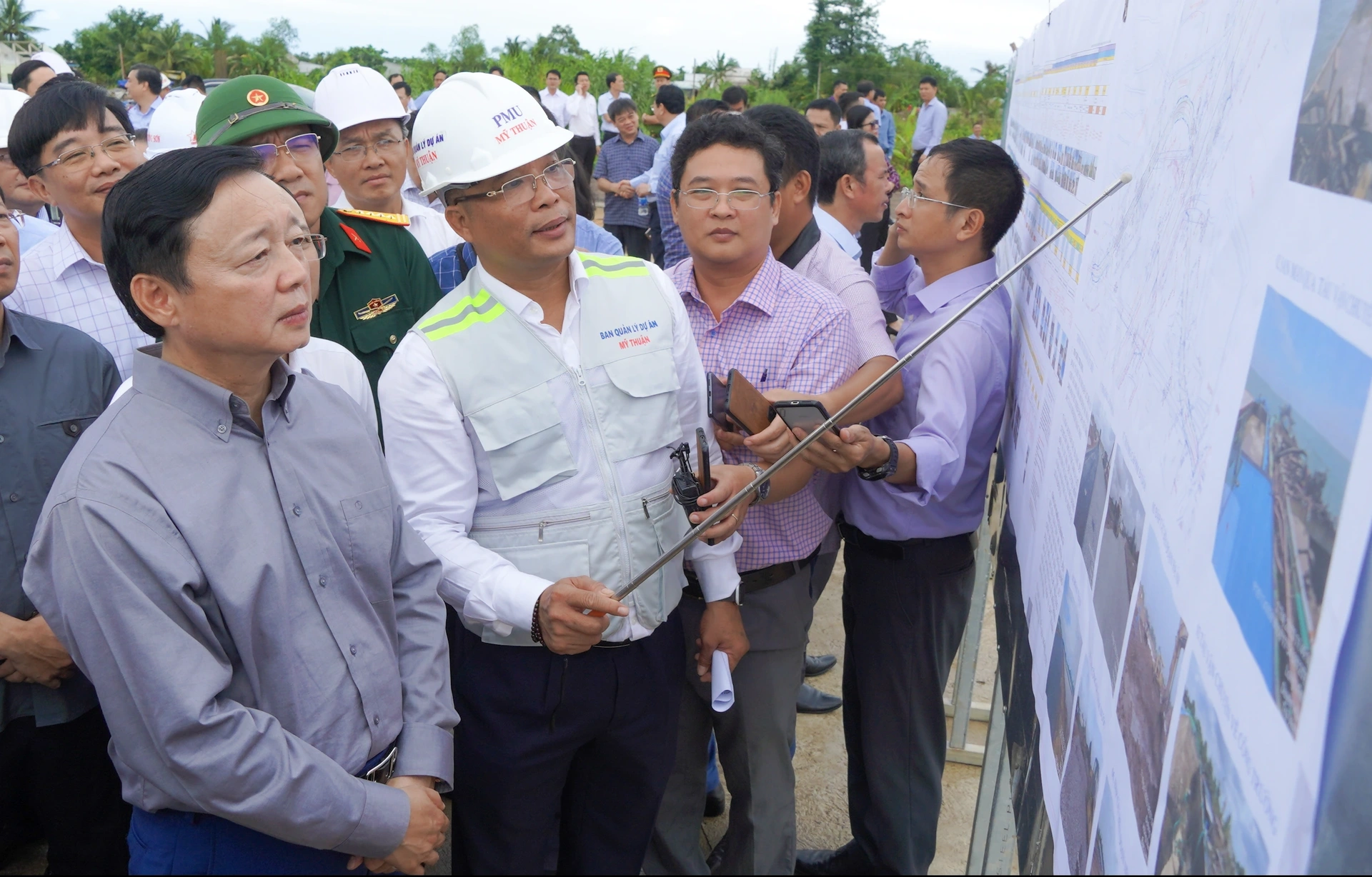 Quyết tâm hóa giải áp lực đưa cao tốc Bắc - Nam, sân bay Long Thành về đích - 13 Quyết tâm hóa giải áp lực đưa cao tốc Bắc - Nam, sân bay Long Thành về đích - 13