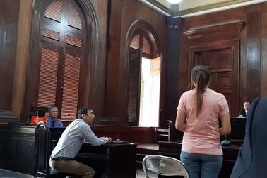 Hot gril người Nga lãnh đạo đường dây bán dâm