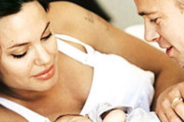 Brangelina sẽ nhận con nuôi Việt Nam?