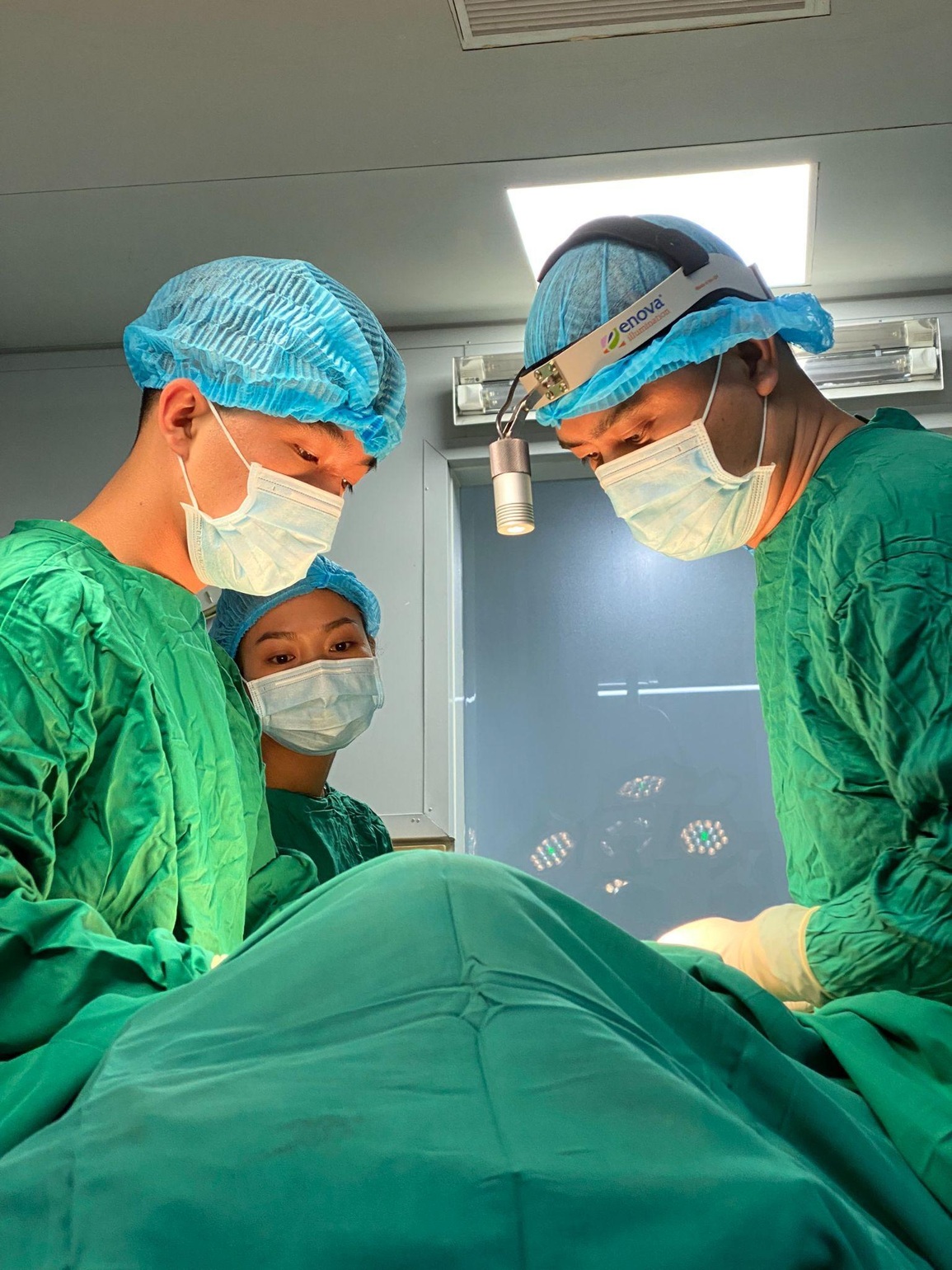 Làm thế nào để phẫu thuật thẩm mỹ an toàn, bền đẹp? - 2 Làm thế nào để phẫu thuật thẩm mỹ an toàn, bền đẹp? - 2