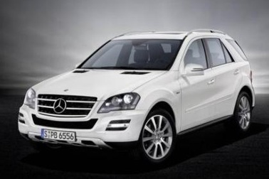 Mercedes công bố giá xe M-Class và R-Class 2011