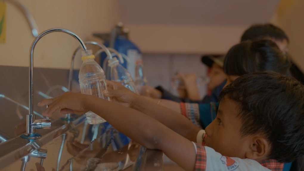 URC Việt Nam ra mắt MV kể hành trình mang ước mơ tới trường của trẻ em Bảo Lâm - 4 URC Việt Nam ra mắt MV kể hành trình mang ước mơ tới trường của trẻ em Bảo Lâm - 4