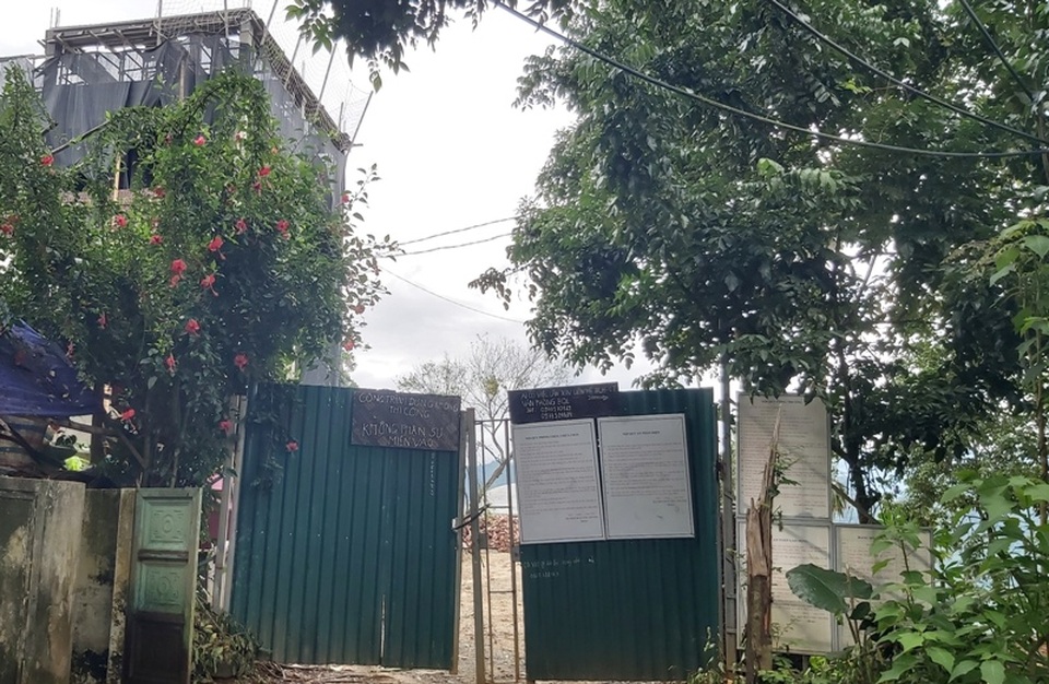 Tạm dừng mọi hoạt động công trình trái phép “mọc” ở Pù Luông - 1 Tạm dừng mọi hoạt động công trình trái phép “mọc” ở Pù Luông - 1