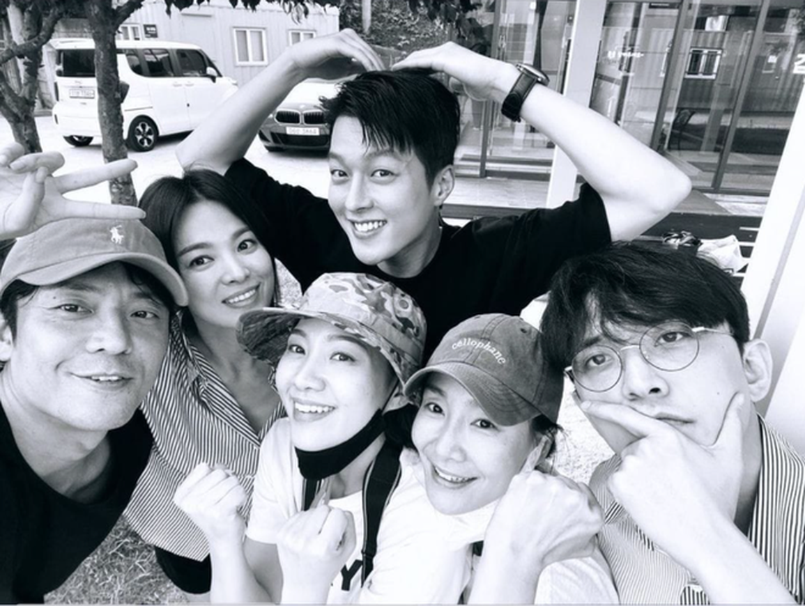 Nghi vấn Song Hye Kyo phải lòng bạn diễn kém 11 tuổi - 14 Nghi vấn Song Hye Kyo phải lòng bạn diễn kém 11 tuổi - 14