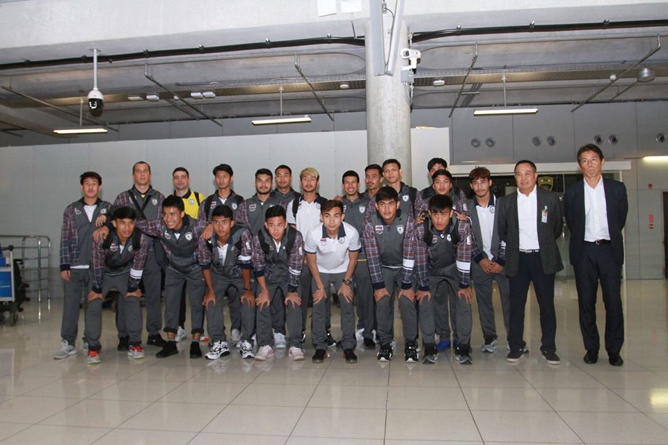 HLV Nishino: “Tôi xin lỗi tất cả người hâm mộ bóng đá Thái Lan” - 2 HLV Nishino: “Tôi xin lỗi tất cả người hâm mộ bóng đá Thái Lan” - 2