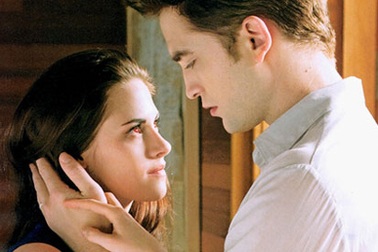 “Hừng đông 2” dẫn đầu đề cử giải Mâm xôi vàng 2013