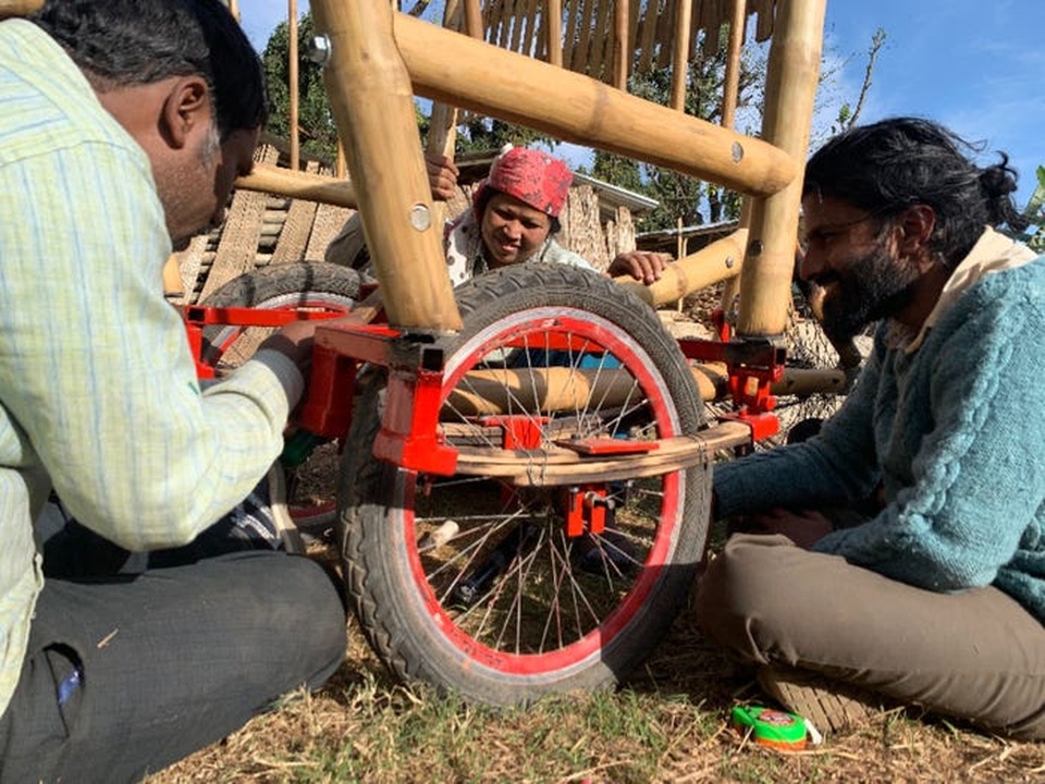 Độc đáo mẫu xe đạp điện đa năng bằng tre ở Nepal - 11 Độc đáo mẫu xe đạp điện đa năng bằng tre ở Nepal - 11