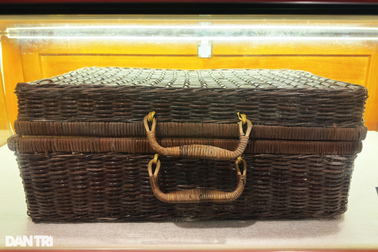 Ngắm những kỷ vật về Chủ tịch Hồ Chí Minh tại Liễu Châu