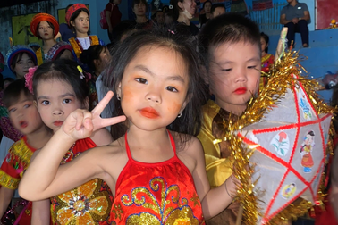 Nụ cười của trẻ em vùng cao Hà Giang vui đón Tết Trung thu