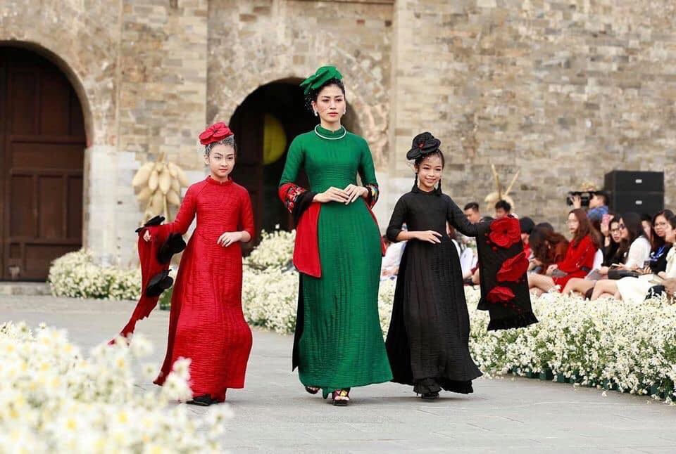 “Phải đồng lòng bảo hộ áo dài Việt”! - 10