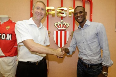 “Trọc phú” Monaco chính thức chiêu mộ Abidal