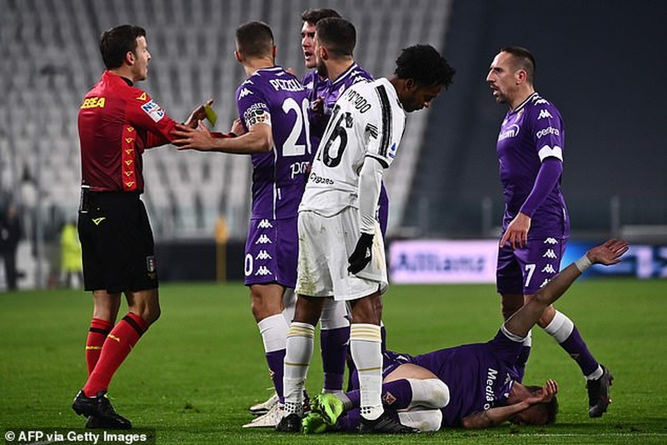 C.Ronaldo không cứu được Juventus khỏi trận thảm bại trước Fiorentina - 2 C.Ronaldo không cứu được Juventus khỏi trận thảm bại trước Fiorentina - 2