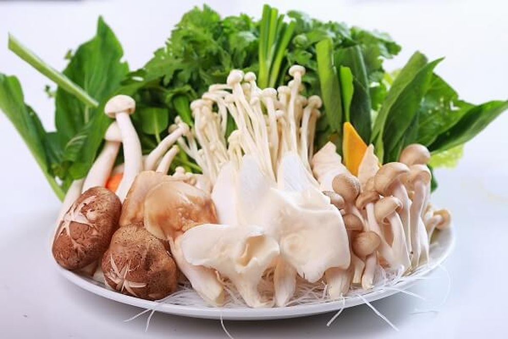 Hai bước đơn giản để có lẩu nấm chay ngon miệng cho bữa tối đầu tháng - 1 Hai bước đơn giản để có lẩu nấm chay ngon miệng cho bữa tối đầu tháng - 1