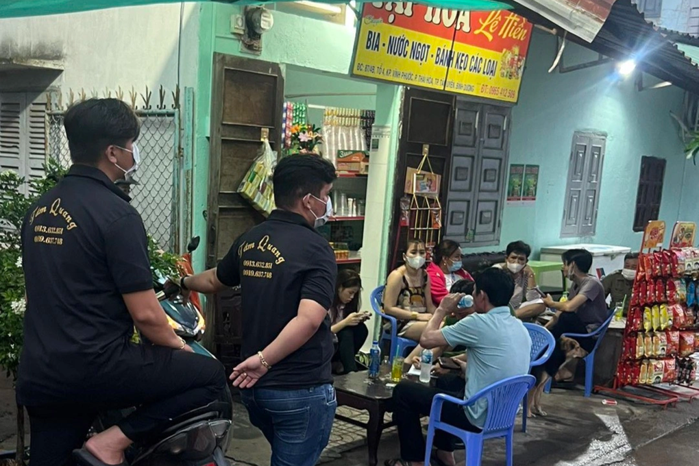 Nam thanh niên tử vong sau 2 ngày không ra khỏi phòng trọ ở Bình Dương - 1 Nam thanh niên tử vong sau 2 ngày không ra khỏi phòng trọ ở Bình Dương - 1