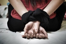 Đừng tự trách mình khi bạn không thể hòa hợp với một người chồng bạo dâm