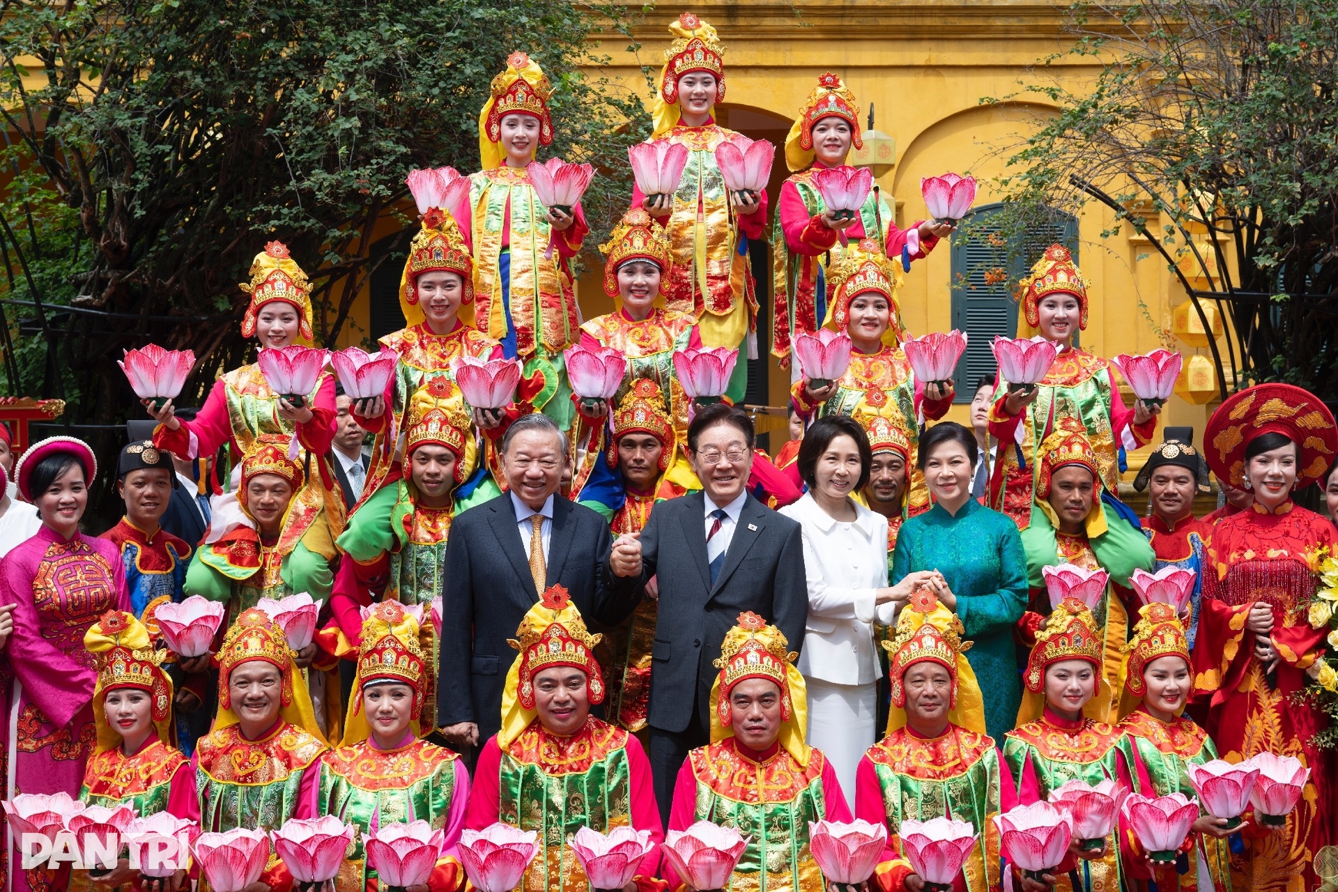 Nguyên thủ Việt Nam - Hàn Quốc thưởng thức Hát xoan, Nhã nhạc cung đình - 12 Nguyên thủ Việt Nam - Hàn Quốc thưởng thức Hát xoan, Nhã nhạc cung đình - 12