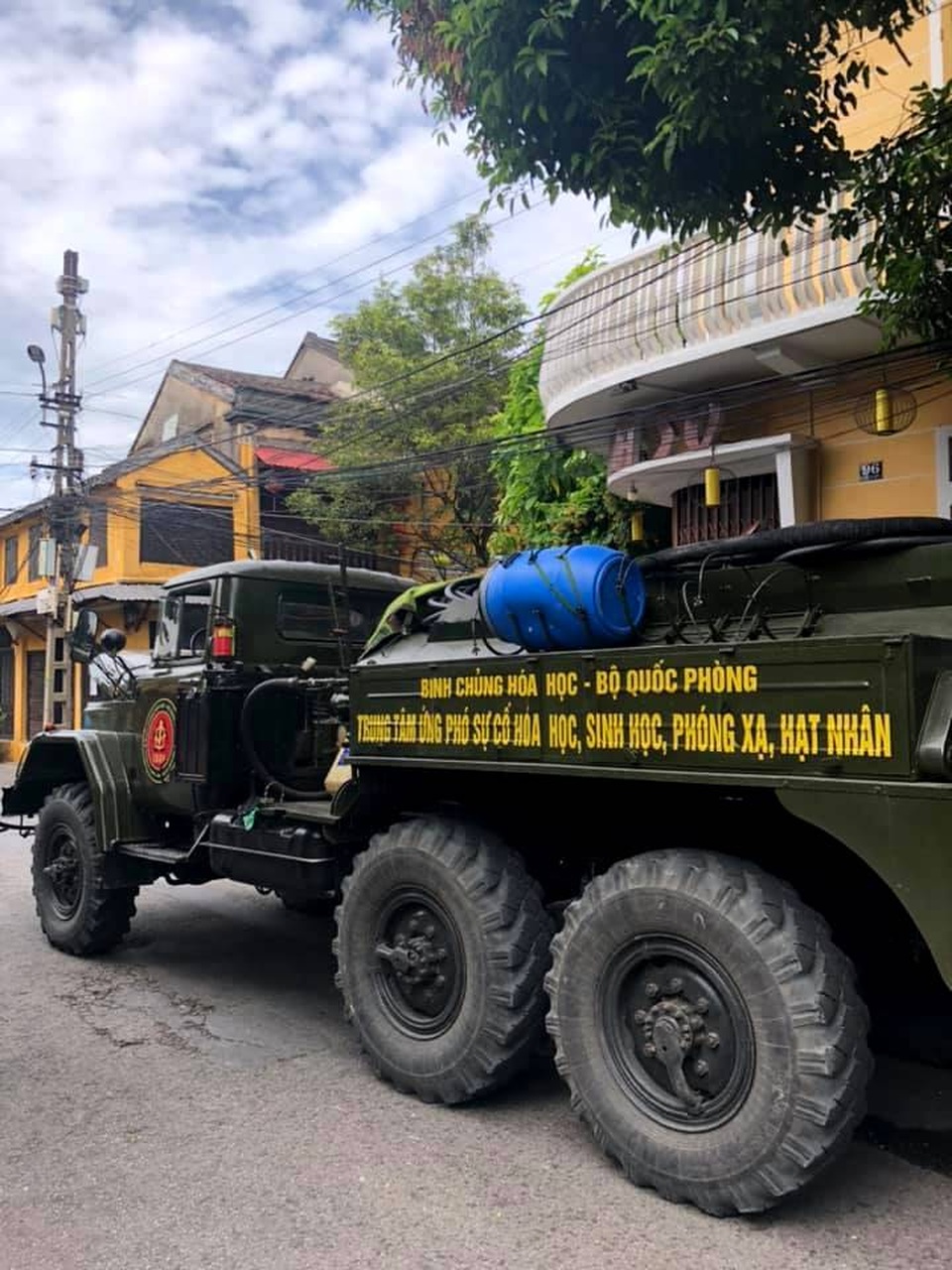 Binh chủng hóa học phun hóa chất khử trùng toàn bộ Hội An - 5 Binh chủng hóa học phun hóa chất khử trùng toàn bộ Hội An - 5