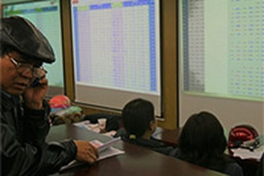 Nhà đầu tư vẫn mạnh tay đặt lệnh bán