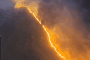 Trận "mưa vàng" dập tắt hoàn toàn đám cháy lớn trên núi Cô Tiên