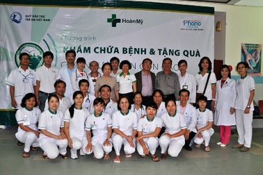 Cấp phát thuốc miễn phí cho gần 2.500 người dân Côn Đảo