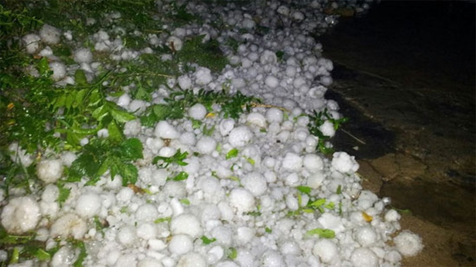 Lào Cai: Cảnh báo gió lốc, mưa đá có thể xảy ra trong đêm  - 1 Lào Cai: Cảnh báo gió lốc, mưa đá có thể xảy ra trong đêm  - 1