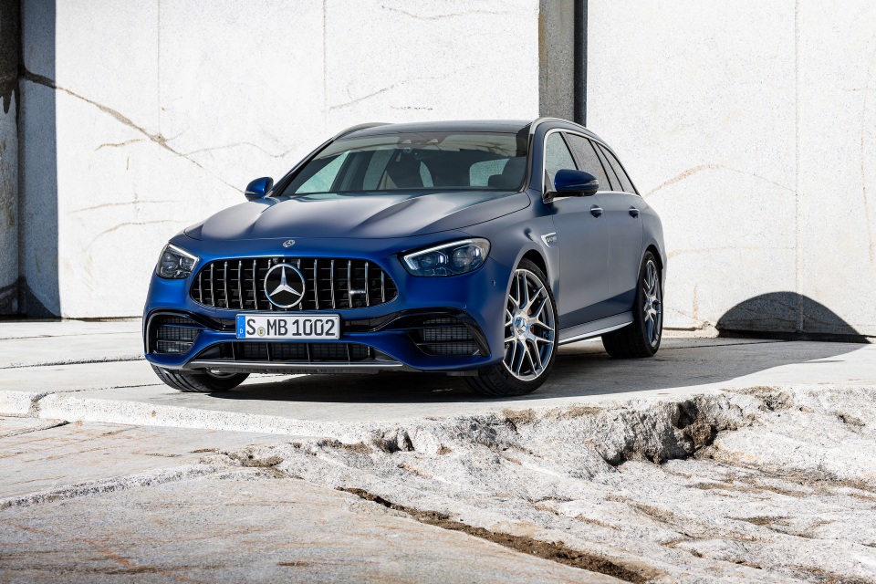 Choáng váng xem bảng giá xe Mercedes E-Class 2021 - 5 Choáng váng xem bảng giá xe Mercedes E-Class 2021 - 5