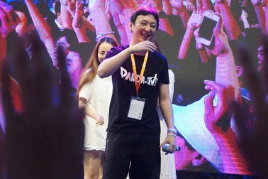 “Cậu ấm” Trung Quốc từ chối tiếp quản đế chế kinh doanh 92 tỷ USD