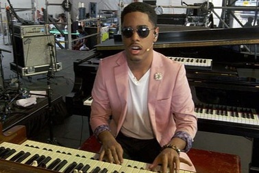 Thần đồng piano khiếm thị khiến các nhà khoa học phải kinh ngạc tìm hiểu