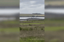 Chuyến bay ngắn nhất thế giới hết 74 giây, chưa kịp uống nước đã hạ cánh