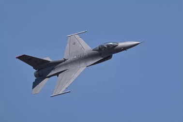 Rơi tiêm kích F-16 của Mỹ