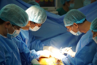 Quyết định “vượt nỗi đau” đặc biệt làm nên ca ghép phổi đầu tiên ở miền Nam