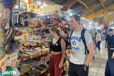 TPHCM làm gì trước việc "chặt chém" khiến du khách một đi không trở lại?