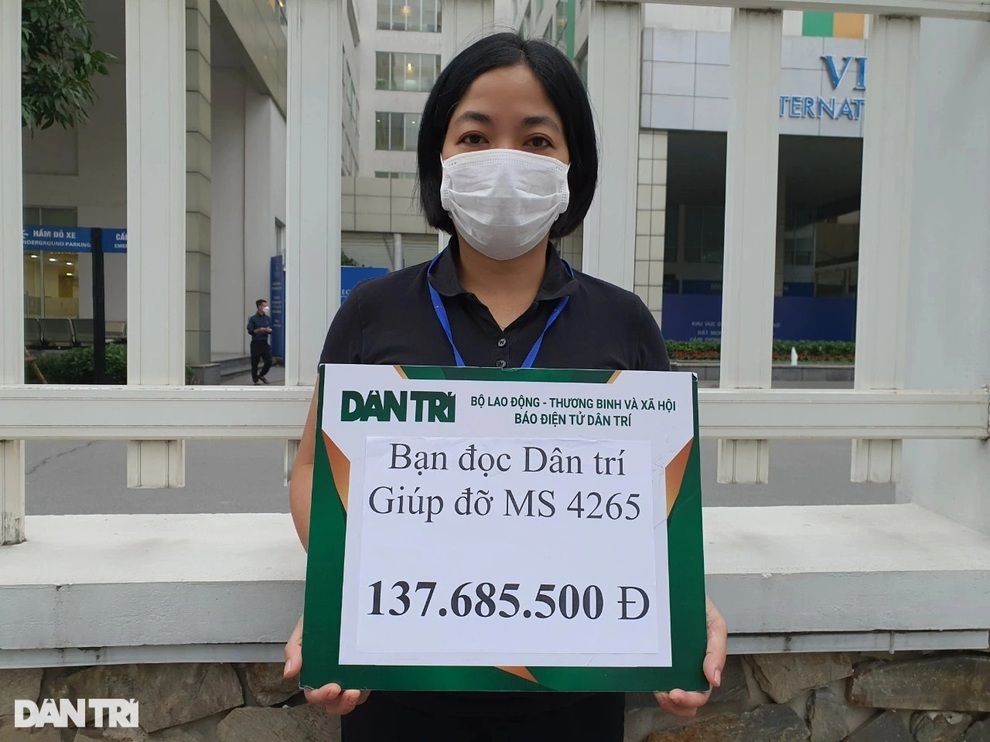 Bạn đọc Dân trí giúp đỡ cậu bé mắc u não hơn 400 triệu đồng - 1 Bạn đọc Dân trí giúp đỡ cậu bé mắc u não hơn 400 triệu đồng - 1
