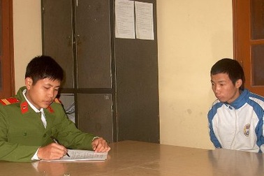 Thiếu nữ bị cưỡng hiếp, cướp tiền khi đang ngủ